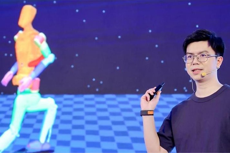 天才少年稚晖君AG庄闲集团机器人走路进场！AI模型做大脑，目标售价20万以内